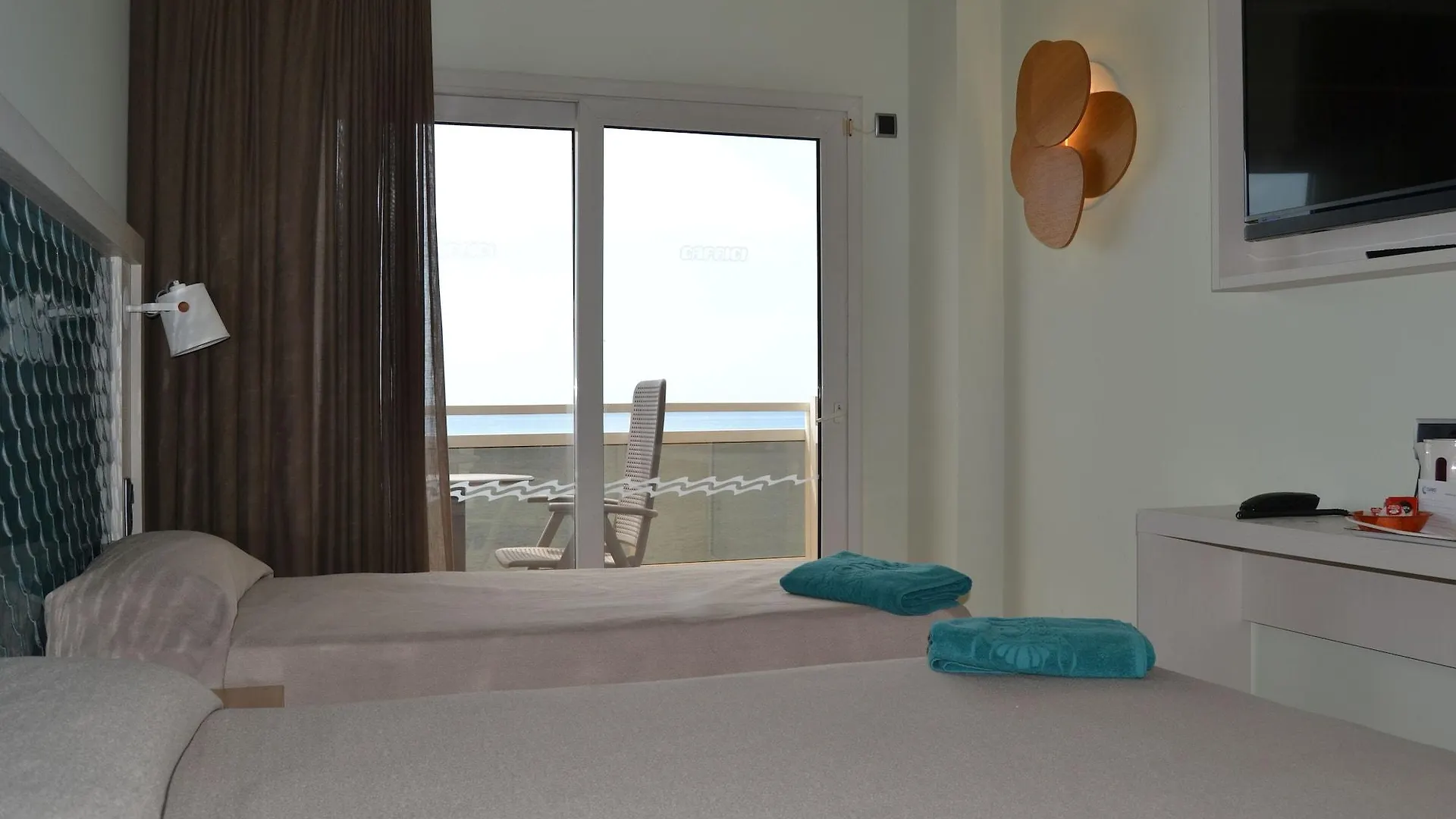 ****  Caprici Beach Hotel & Spa Santa Susanna Spain